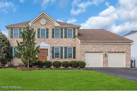 4 Brittany Ct, Howell, NJ 07731