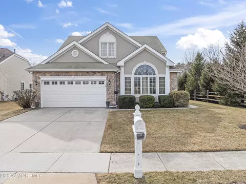 21 Blackmoor Dr, Jackson, NJ 08527