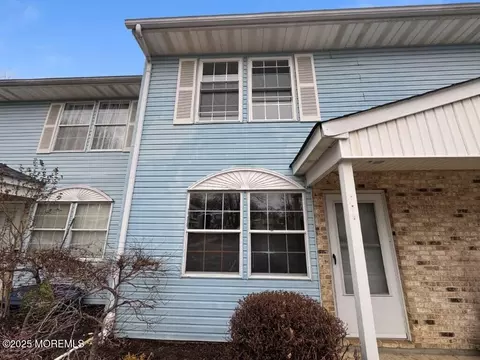 82 Cliffwood Ave #37, Aberdeen, NJ 07747