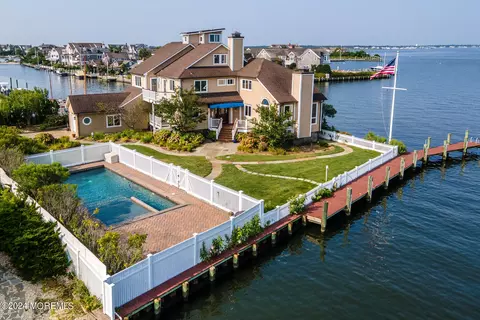 858 Clayton Ave, Bay Head, NJ 08742