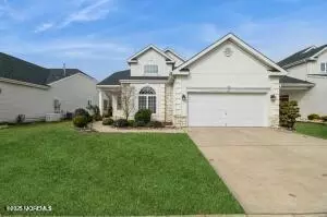 56 Baltusrol Dr, Jackson, NJ 08527