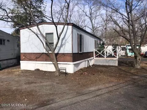 4 C Trl, Brick, NJ 08724 photo 2