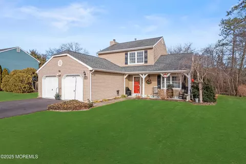 32 Bay Bridge Dr, Brick, NJ 08724