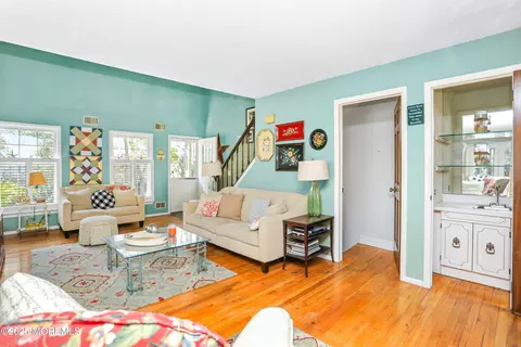 Living - 6 Hickory Ct #C, Brielle, NJ 08730 photo 3 of 3
