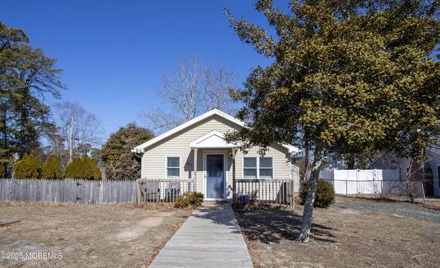 87 Holly Dr, Waretown, NJ 08758