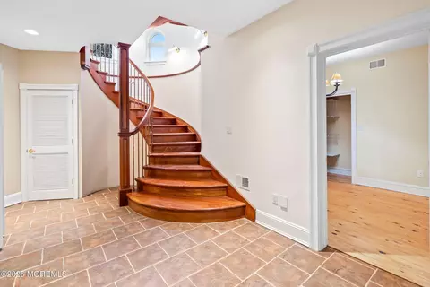 Entry Way - 618 Turkey Point Rd, Brick, NJ 08724 photo 8 of 10