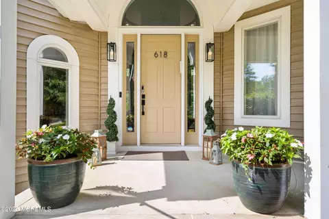 Exterior - 618 Turkey Point Rd, Brick, NJ 08724 photo 3 of 24