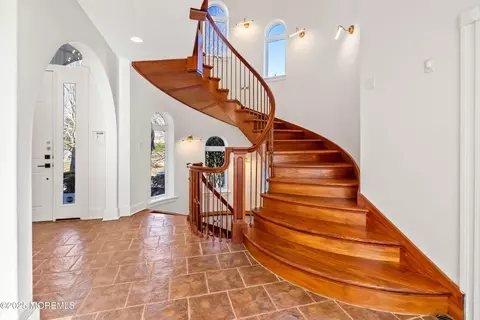 Entry Way - 618 Turkey Point Rd, Brick, NJ 08724 photo 2 of 10