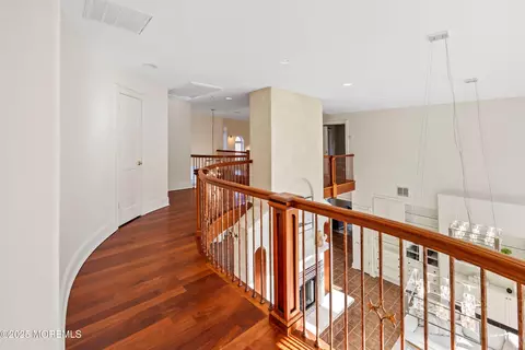 Entry Way - 618 Turkey Point Rd, Brick, NJ 08724 photo 6 of 10
