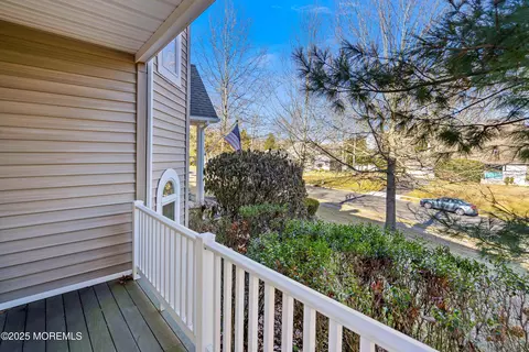 Exterior - 618 Turkey Point Rd, Brick, NJ 08724 photo 4 of 24