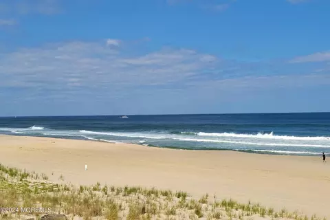 480 Ocean Ave N #9B, Long Branch, NJ 07740