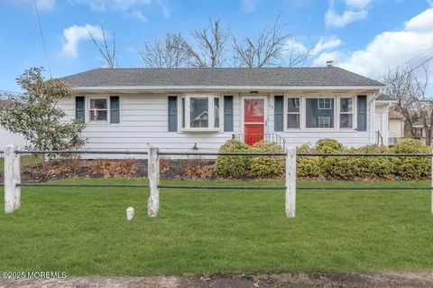 63 Waackaack Ave, Keansburg, NJ 07734