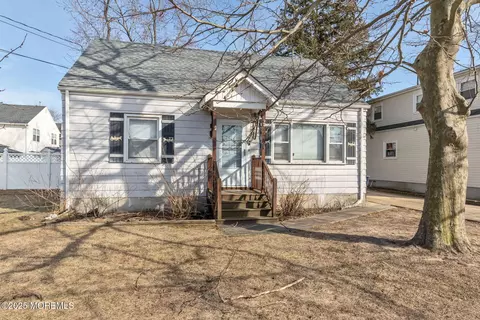 94 Park Ave, Keansburg, NJ 07734