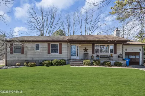 510 Cedar Swamp Rd, Jackson, NJ 08527