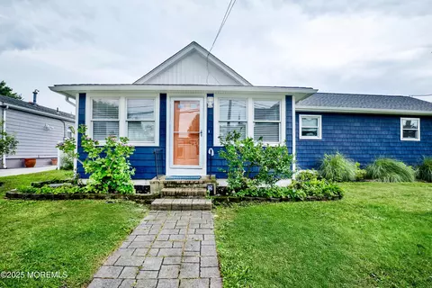 12 Meadowbrook Ave, Rumson, NJ 07760