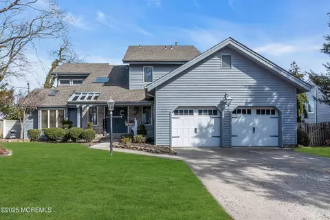 324 Tuscaloosa Ln, Brick, NJ 08724