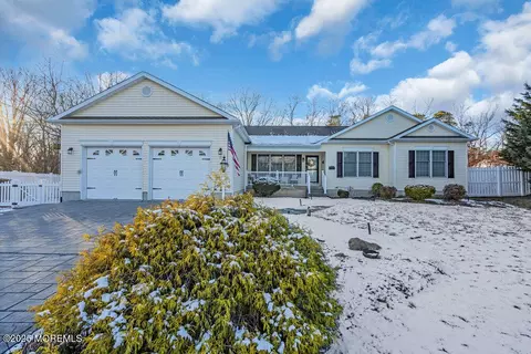 13 5th St, Barnegat, NJ 08005