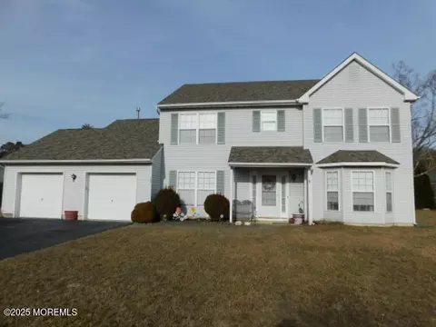 133 New Hope St, Tuckerton, NJ 08087