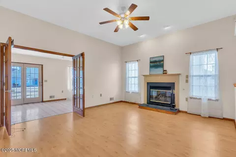 55 S Baker Dr, Jackson, NJ 08527 photo 2