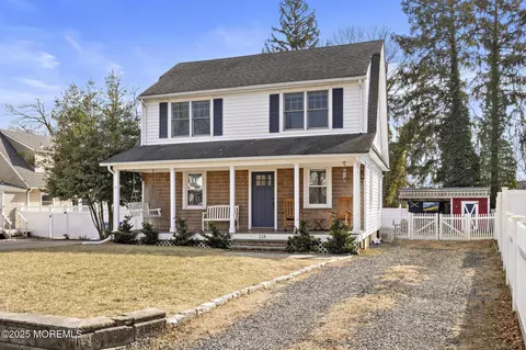 218 Cooper Rd, Red Bank, NJ 07701