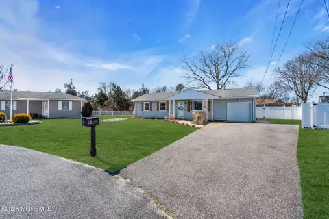 5 Heron Ct, Forked River, NJ 08731 photo 8