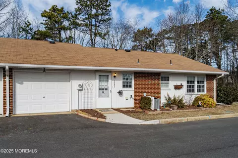 1238 Hamilton Ct # A, Lakewood, NJ 08701