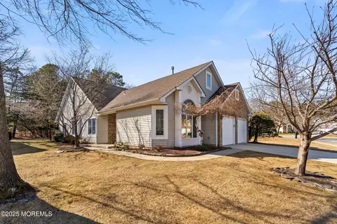 1539 Scholar Pl, Toms River, NJ 08755