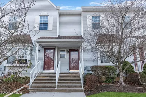 3506 Scarecrow Ct, Freehold, NJ 07728