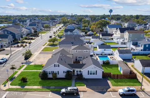 201 Washington Ave, Point Pleasant Beach, NJ 08742