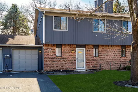 6 Pelican Rd #1000, Howell, NJ 07731