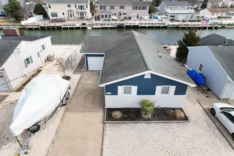 714 Richmond Dr, Forked River, NJ 08731