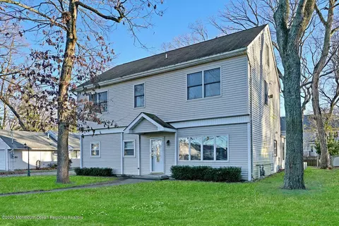 412 15th St, Lakewood, NJ 08701