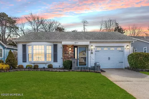 18 Matterhorn Way, Brick, NJ 08724