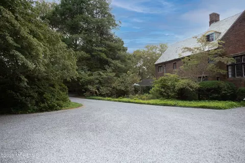 Exterior - 14 Fair Haven Rd, Rumson, NJ 07760 photo 4 of 14