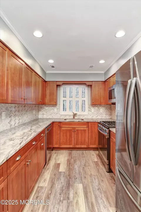 1405 Burr Oak Rd, Toms River, NJ 08755