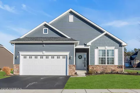 145 Edenton Dr, Barnegat, NJ 08005
