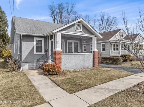15 Fulton St, Freehold, NJ 07728