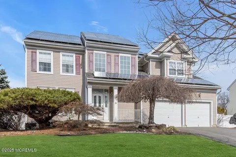 5 Knightsbridge Pl, Jackson, NJ 08527