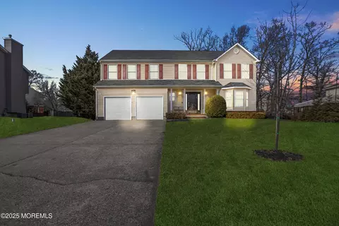 1 Katie Ct, Lakewood, NJ 08701