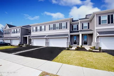 3003 Navigator Ave, Marlboro, NJ 07746