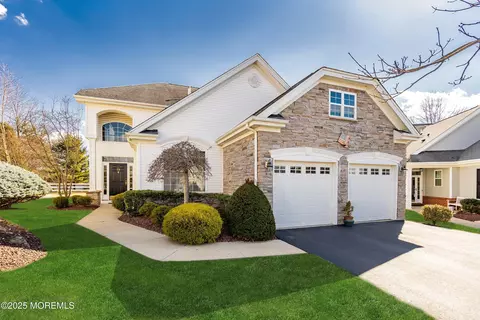 38 Tania Ct #38, Monroe, NJ 08831