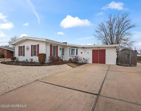 842 Sunrise Blvd, Forked River, NJ 08731