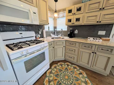 24 E Amberjack Way, Lavallette, NJ 08735 photo 6
