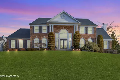 20 Jackson Cir, Asbury Park, NJ 07712
