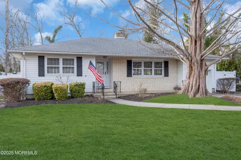 56 Hadley Ave, Toms River, NJ 08753
