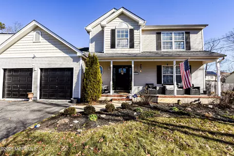 1066 Rudder Ave, Manahawkin, NJ 08050
