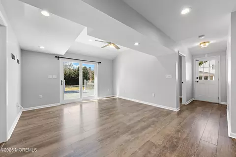 Living - 34 Forrest Ave, Rumson, NJ 07760 photo 5 of 5