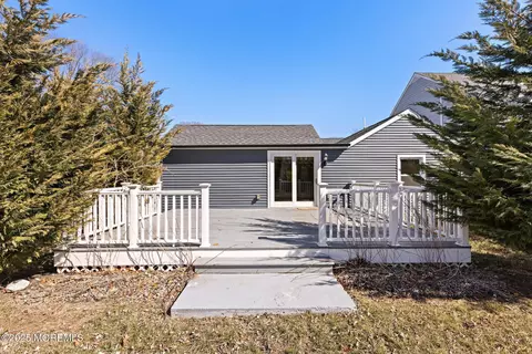 Exterior - 34 Forrest Ave, Rumson, NJ 07760 photo 8 of 9