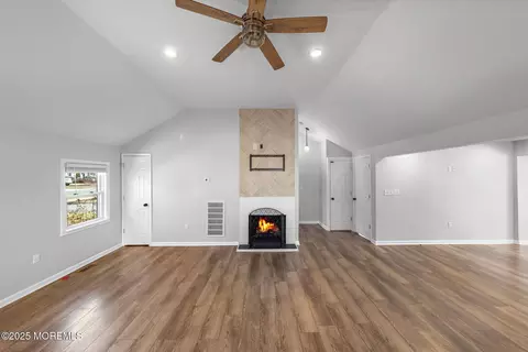 Living - 34 Forrest Ave, Rumson, NJ 07760 photo 3 of 5