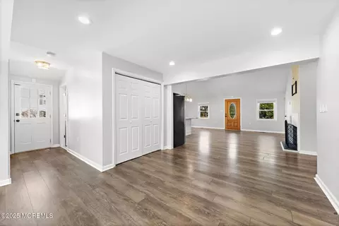 Entry Way - 34 Forrest Ave, Rumson, NJ 07760 photo 1 of 1
